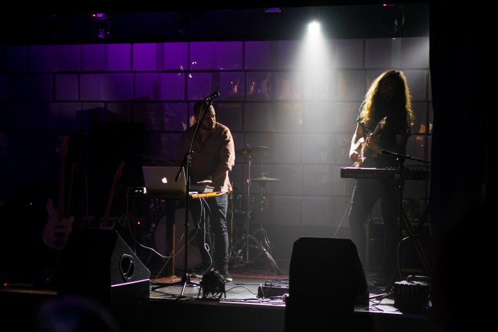 2017-11-23 - Electric banana-003